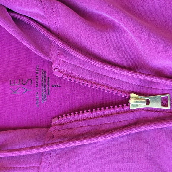 Athleta Allyson Felix Seasoft Full Zip Bubble Hem Hoodie - Fuscia S - Picture 2 of 7